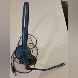 Plantronics Headphones 325T w/ 3.5mm Plug-In